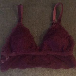 VICTORIAS SECRET BRALETTE